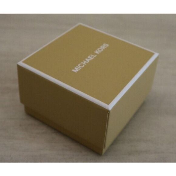 Michael Kors MKJX80277107 Women Sz 7 Gold Crystal Pavé MK Logo Fashion Ring - Picture 6 of 8